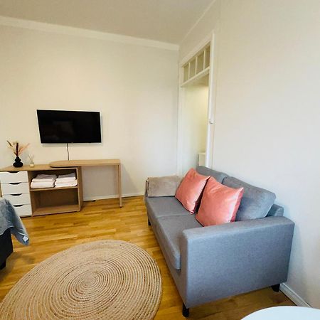 Your Chic Vibrant Airbnb Helsinki Luaran gambar